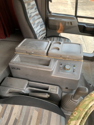 TS-75M HINO / WO6E- **จดทะเบียนได้่เลย   **มีตู้เย็น ในรถด้วย