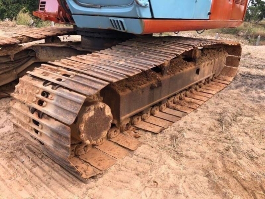 ขายทั้งคัน 285,000  และ ตัด อะไหล่ได้นะครับ HITACHI EX200-3 SUPER เครื่องดี ปั้มเช็คใหม่(แต่เกียร์ปั้มไม่ดี  โช่บาง ใบแทรค 80 สวย  ตัวเดินเงียบ  บูมอามสวย เอกสารอินวอยท์   ราคาขายแยกอะไหล่  1.เครื่อง6BG1-Turbo  ราคา 80,000 บาท 2 ปั้มไฮโดรลิก เดิม 40,000 บ
