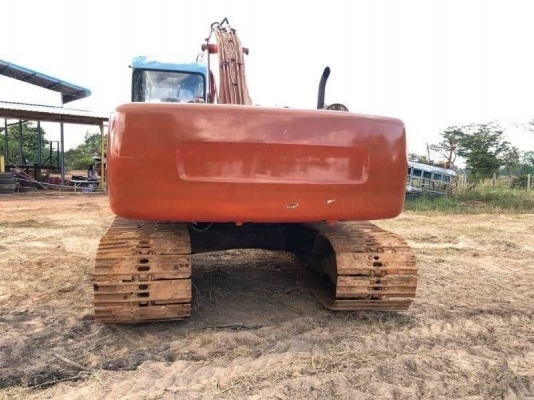 ขายทั้งคัน 285,000  และ ตัด อะไหล่ได้นะครับ HITACHI EX200-3 SUPER เครื่องดี ปั้มเช็คใหม่(แต่เกียร์ปั้มไม่ดี  โช่บาง ใบแทรค 80 สวย  ตัวเดินเงียบ  บูมอามสวย เอกสารอินวอยท์   ราคาขายแยกอะไหล่  1.เครื่อง6BG1-Turbo  ราคา 80,000 บาท 2 ปั้มไฮโดรลิก เดิม 40,000 บ