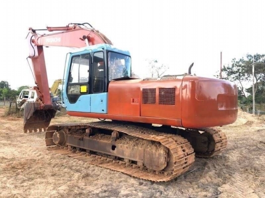 ขายทั้งคัน 285,000  และ ตัด อะไหล่ได้นะครับ HITACHI EX200-3 SUPER เครื่องดี ปั้มเช็คใหม่(แต่เกียร์ปั้มไม่ดี  โช่บาง ใบแทรค 80 สวย  ตัวเดินเงียบ  บูมอามสวย เอกสารอินวอยท์   ราคาขายแยกอะไหล่  1.เครื่อง6BG1-Turbo  ราคา 80,000 บาท 2 ปั้มไฮโดรลิก เดิม 40,000 บ