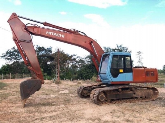 ขายทั้งคัน 285,000  และ ตัด อะไหล่ได้นะครับ HITACHI EX200-3 SUPER เครื่องดี ปั้มเช็คใหม่(แต่เกียร์ปั้มไม่ดี  โช่บาง ใบแทรค 80 สวย  ตัวเดินเงียบ  บูมอามสวย เอกสารอินวอยท์   ราคาขายแยกอะไหล่  1.เครื่อง6BG1-Turbo  ราคา 80,000 บาท 2 ปั้มไฮโดรลิก เดิม 40,000 บ