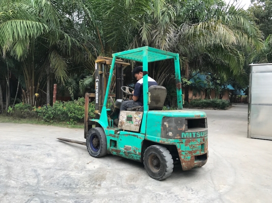 ขายFORKLIFT MITSUBISHI FD25(2.5ตัน)(ดีเซล) สวยเดิมจากญี่ปุ่น ยังไม่เคยใช้ในไทย 135,000เท่านั้น!!