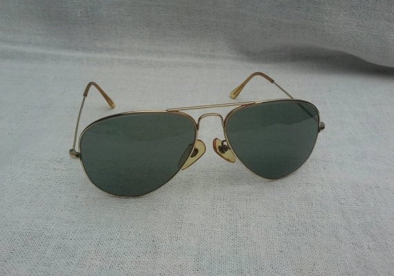 แว่นตาฝรั่งเศสที่เก่าแก่และยิ่งใหญ่ระดับตำนาน ! โกลด์ฟิลด์ 14 K ยุค '50s ล้ำค่า ! หายาก ! โมเดล แว่นตาฝรั่งเศสที่เก่าแก่และยิ่งใหญ่ระดับตำนาน ! โกลด์ฟิลด์ 14 K ยุค '50s ล้ำค่า ! หายาก ! โมเดล