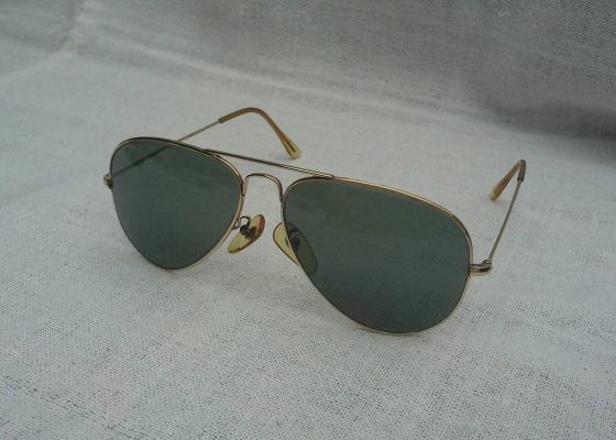 แว่นตาฝรั่งเศสที่เก่าแก่และยิ่งใหญ่ระดับตำนาน ! โกลด์ฟิลด์ 14 K ยุค '50s ล้ำค่า ! หายาก ! โมเดล แว่นตาฝรั่งเศสที่เก่าแก่และยิ่งใหญ่ระดับตำนาน ! โกลด์ฟิลด์ 14 K ยุค '50s ล้ำค่า ! หายาก ! โมเดล