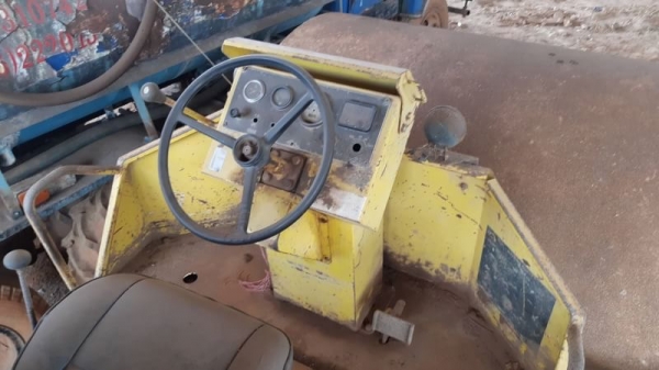 ขาย 999,999 รถบด SAKIA SV 500 TF 2 เพลา 2 เปลือก เครื่อง ISUZU เครื่องดี ปั้มสั่นแรง เอวแน่น ยางดี ลูกล้อเรียบสวย รถสวยพร้อมใช้ เอกสารซื้อขาย  รถอยู่ จันทบุรี 092-595-6777 061-446-2662 ญิ๋งยุ