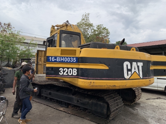 รถแบคโฮ CAT 320B สภาพดี เครื่องดี แรงดี