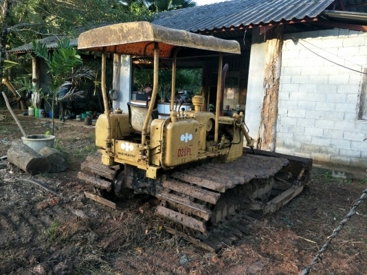 มี VDO ให้ชม.KOMATSU D20PL-3 ใบแทรคกว้าง 70 ซม.สไลด์ใบมีดได้ ราคา 99000
