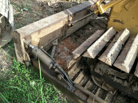 มี VDO ให้ชม.KOMATSU D20PL-3 ใบแทรคกว้าง 70 ซม.สไลด์ใบมีดได้ ราคา 99000