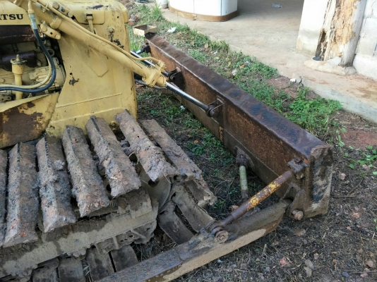 มี VDO ให้ชม.KOMATSU D20PL-3 ใบแทรคกว้าง 70 ซม.สไลด์ใบมีดได้ ราคา 99000