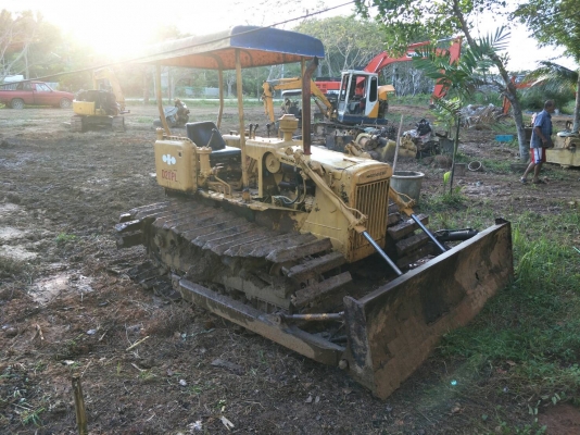 มี VDO ให้ชม.KOMATSU D20PL-3 ใบแทรคกว้าง 70 ซม.สไลด์ใบมีดได้ ราคา 99000