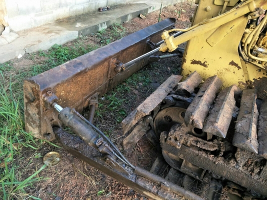 มี VDO ให้ชม.KOMATSU D20PL-3 ใบแทรคกว้าง 70 ซม.สไลด์ใบมีดได้ ราคา 99000