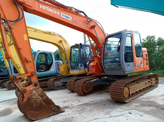 ขายจ้า..HITACHI ZX135US เก่านอกแท้  สภาพสวย  เดิมๆๆเครื่องปั๊มดี พร้อมใช้  โทร 089-3818694 จ๊อย