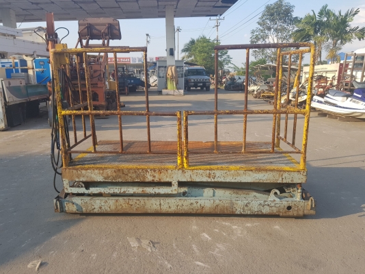 ขายกระเช้าไฟฟ้า ขากรรไกร ใช้ในโรงงาน
