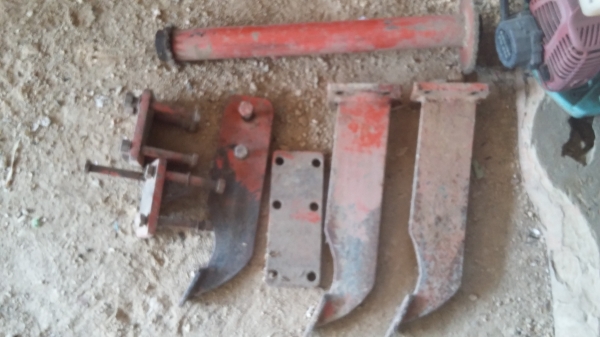 ริปเปอร์ใส่ปุ๋ย ในร่องอ้อย