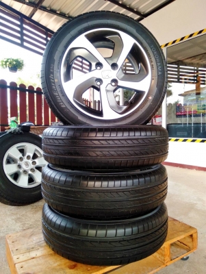 ล้อแม็กพร้อมยางฮอนด้า 4รู100 ชุด4ล้อ