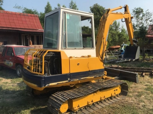KOMATSU PC 40-5
