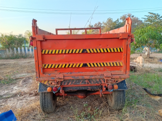 ขายด่วนเทลเลอร์พ่วงต่อแทรกเตอร์แบบดั้มได้