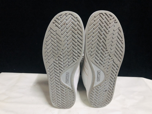 ขายรองเท้าผู้ชาย K-SWISS แท้ หุ้มข้อสีขาว สภาพสวย ราคา 1,690 บาท