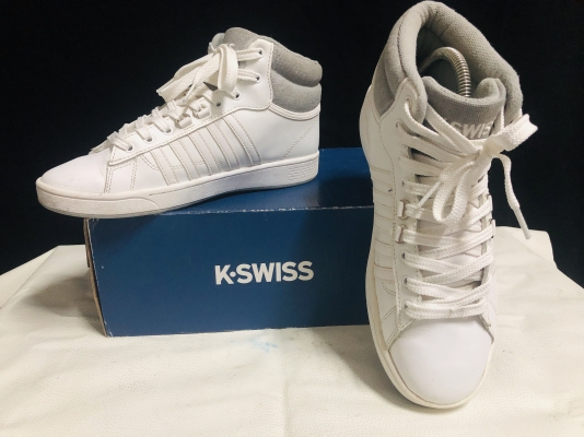 ขายรองเท้าผู้ชาย K-SWISS แท้ หุ้มข้อสีขาว สภาพสวย ราคา 1,690 บาท