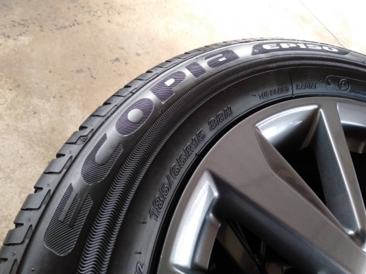 ล้อแม็กเก๋งนิสสัน ขอบ15 4รู100 พร้อมยาง ชุด 4ล้อ