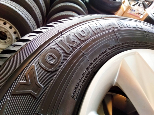 ล้อแม็กโตโยต้า ถอดป้ายแดง ขอบ17 6รู139.7 พร้อมยาง