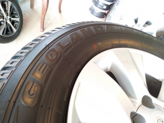 ล้อแม็กโตโยต้า ถอดป้ายแดง ขอบ17 6รู139.7 พร้อมยาง