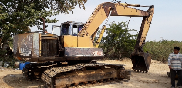 ขายตัดแยกอะไหล่แม็กโค 2 คันครับ / 1.โกเบลโก้ SK200 มาร์คทู / 2.โคมัสสุ PC200-3 สนใจโทรสอบถามได้ครับ