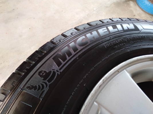 ล้อแม็กโตโยต้า ขอบ15 6รู139.7 พร้อมยาง