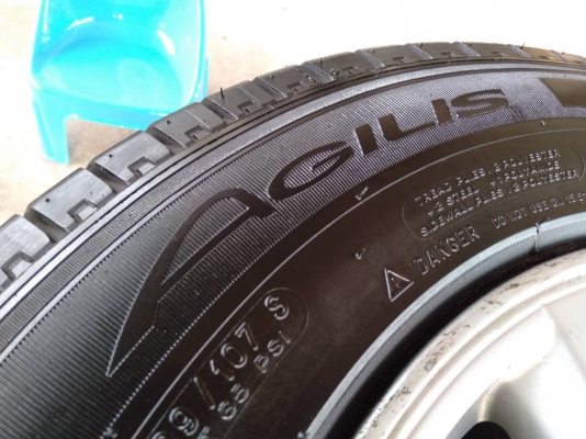 ล้อแม็กโตโยต้า ขอบ15 6รู139.7 พร้อมยาง