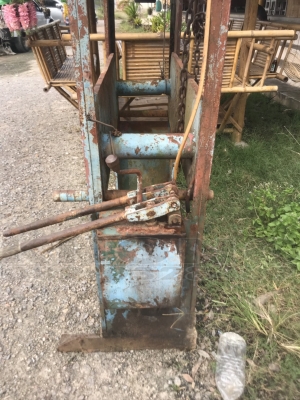 ขายด่วน แท่นอัดไฮโดรริค 75ตัน ขายตามสภาพ 28000 บาท ขายด่วน แท่นอัดไฮโดรริค 75ตัน ขายตามสภาพ 28000 บาท