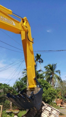 มี VDO ให้ชม.KOBELCO SK200-/// ราคา 520000