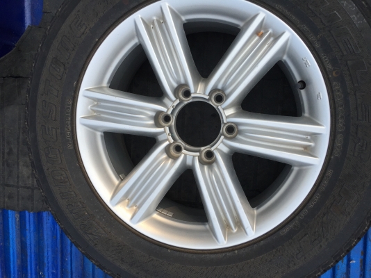 #ล้ออ่ะไหล่อีซูซุ ไม่เคยใช้งาน ขอบ18+บริสโตน255/60/18ปี16 มี1วง3300บาท โทร0879050181.จัดส่งได้ทั่วไทย