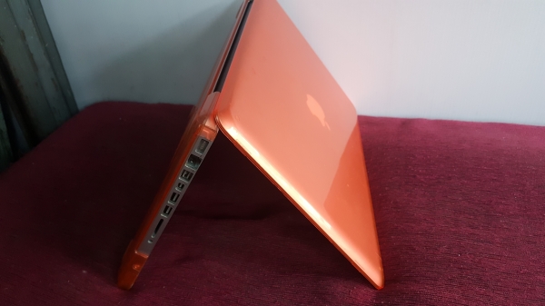 ขายMacbook Pro 13-inch (2011) 2.3GHz Core i5 RAM 4GB HDD 3200GB ใช้งานปกติ ขายถูก 12,500บาท