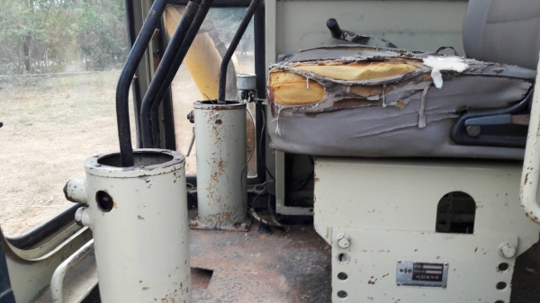 ขาย แบคโฮ KOMATSU PC60-3 สภาพดีพร้อมใช้งาน เครื่องดี ปั้มดี