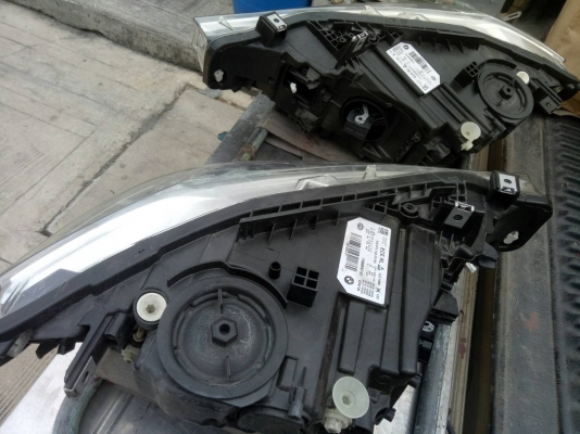 ไฟหน้า BMW  F30LCI