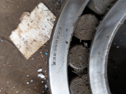 ขายลูกปืนปากโม่ปาก40No 23240