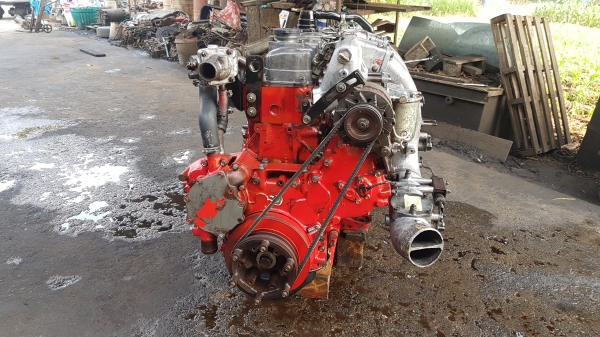 ขายเครื่องยนต์hino ek100