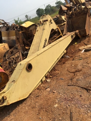 ขายอะไหล่ pc200-6 สนใจ ถามได้ โทร 0899027595