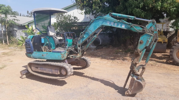 ขาย 335,000 KOMATSU pc 27R-8 พร้อมหัวเจาะรุ่นใหม่ถอดแกรนเจาะออกตักดินได้เลย สภาพเก่านอก เครื่องดี ปั้มแรง เอวแน่น ช่วงล่างสวย รถสวยระดับนางฟ้า สภาพพร้อมใช้งานมาก รถอยู่ ขอนแก่น 090-772-3710 090-772-3708