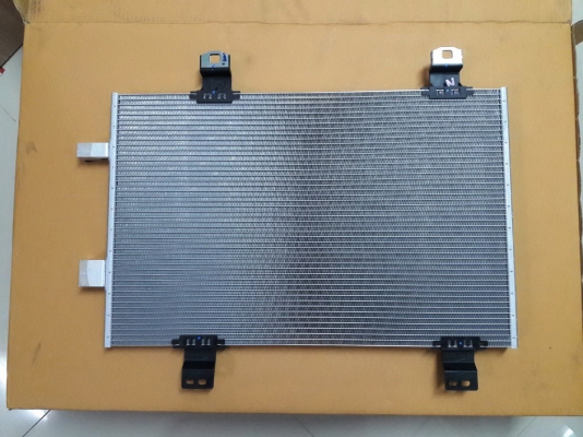 ขายแผงแอร์เปล่า Mazda2 Skyactiv ของใหม่แท้