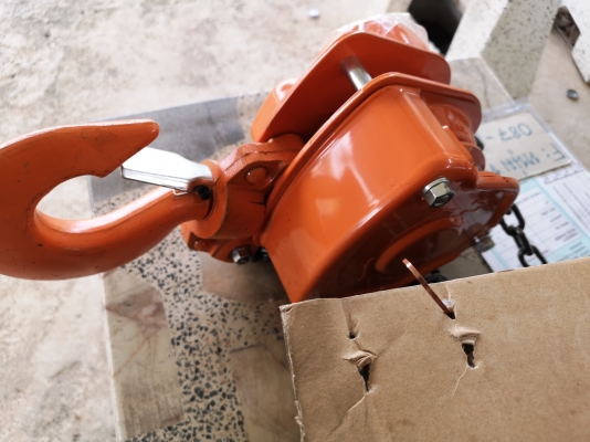 ขายรอกญี่ปุ่นสภาพใหม่ ยี่ห้อ VITAL รุ่น VP5.รับน้ำหนัก 3 ตัน