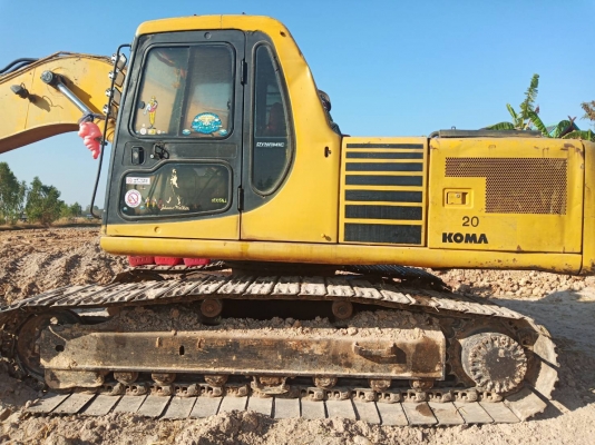 KOMATSU PC 200-6 บอดี้สวย ช่วงล่างเต็ม เอกสารเล่มทะเบียน เครื่องยนต์เดิมๆปั๊มเดิมทำงานเร็วไม่มีโหลดพร้อมใช้งานได้เลย