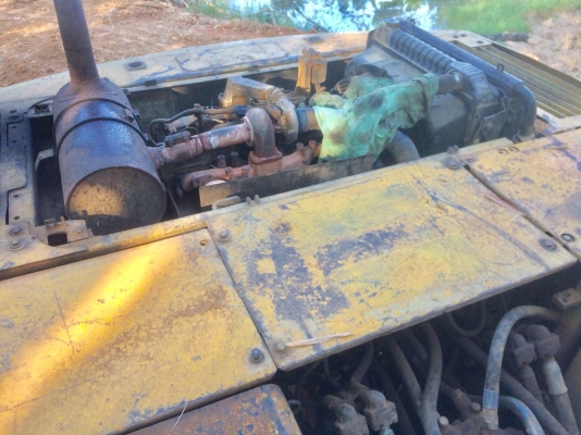 KOMATSU PC 200-6 บอดี้สวย ช่วงล่างเต็ม เอกสารเล่มทะเบียน เครื่องยนต์เดิมๆปั๊มเดิมทำงานเร็วไม่มีโหลดพร้อมใช้งานได้เลย