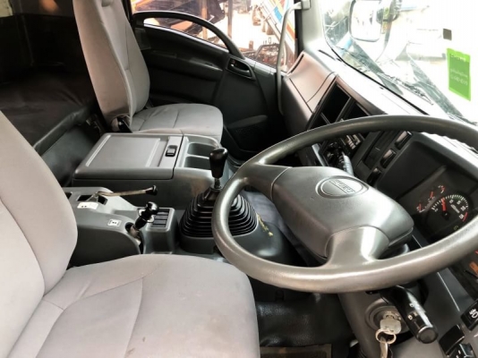 Isuzu 360 แรง ปี 56 สิบล้อหัวลาก ไมล์ 182,xxx รถสวยเดิม เครื่องเกียร์เดิมดี ยางเต็ม ภายในสวย ทะเบียน