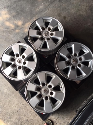 #เข้าอีก1ชุด พีรันเนอร์15x7 พร้อมน๊อต สีเดิมไม่ซ่อม มีลอยตามการใช้งาน ชุด4500บ.รับเองลดได้ โทร0879050181.ส่งได้ทั่วไทย