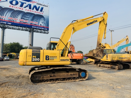 ขาย KOMATSU PC200-7 รถใช้งาน 11,500ชม. รถสวย ช่วงล่างเต็ม พร้อมใช้งานครับ