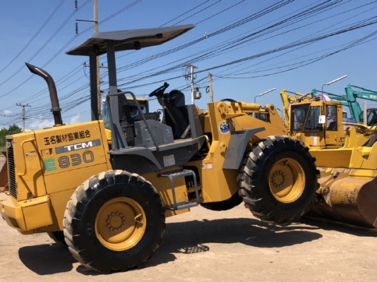 ขายรถตักล้อยาง TCM E830 (เท่าเทียบ WA100) นำเข้าเองจากญี่ปุ่น สภาพสวยพร้อมใช้ มีVDOการทำงานครับ