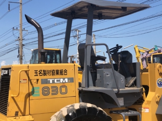 ขายรถตักล้อยาง TCM E830 (เท่าเทียบ WA100) นำเข้าเองจากญี่ปุ่น สภาพสวยพร้อมใช้ มีVDOการทำงานครับ