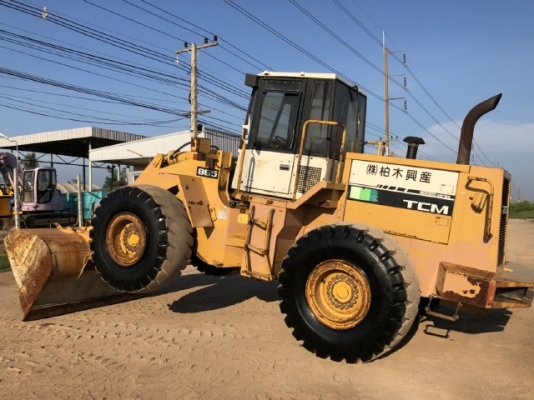 ขายรถตักล้อยาง TCM 865-2 (4,XXX ชั่วโมง) นำเข้าเองจากญี่ปุ่น สภาพสวยพร้อมใช้ มีVDOการทำงานครับ
