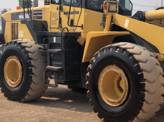 ขายรถตักล้อยาง KOMATSU WA380-5 นำเข้าเองจากญี่ปุ่น สภาพสวยพร้อมใช้ มีVDOการทำงานครับ